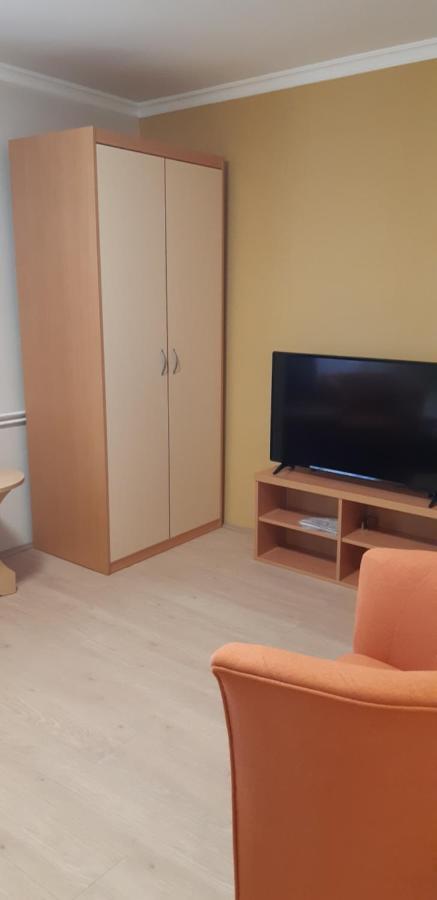Antal Apartmanok 佐洛卡罗斯 外观 照片
