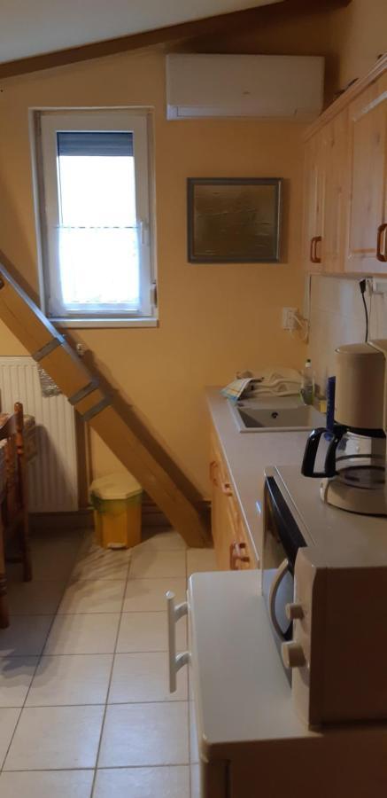 Antal Apartmanok 佐洛卡罗斯 外观 照片