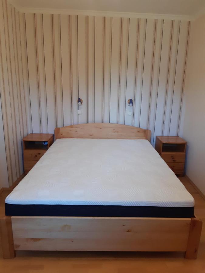 Antal Apartmanok 佐洛卡罗斯 外观 照片